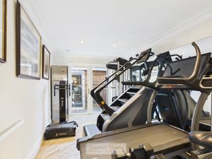 Photo 11- click for photo gallery